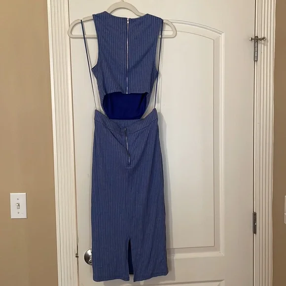 Party Dress! - Picture 2 of 4